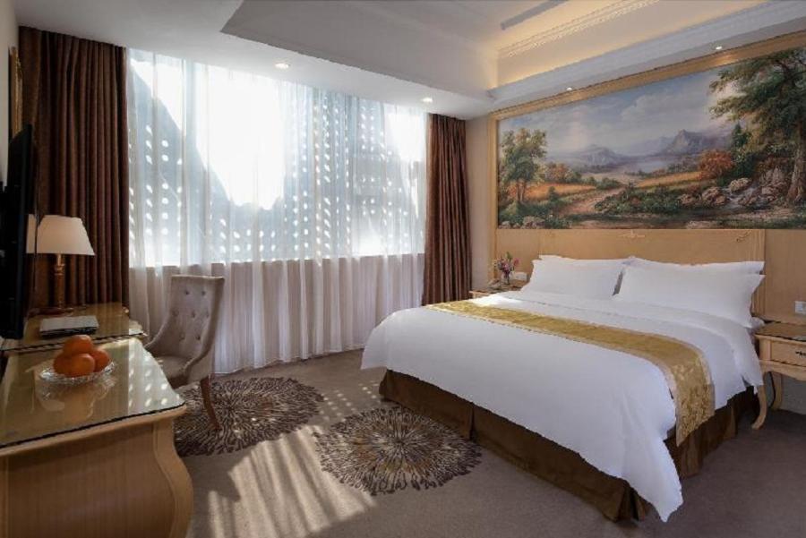 Vienna Hotel Guangzhou Baiyun Airport ภายนอก รูปภาพ